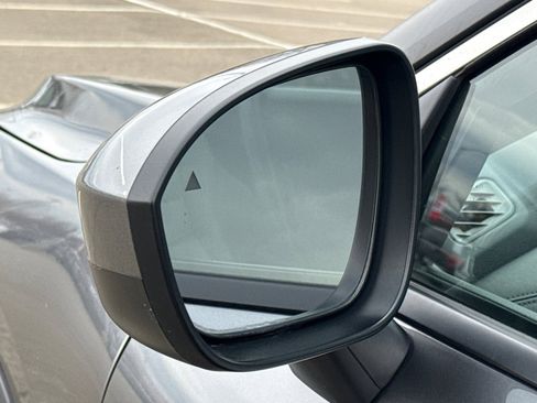 Used 2024 Nissan Rogue SV image 54