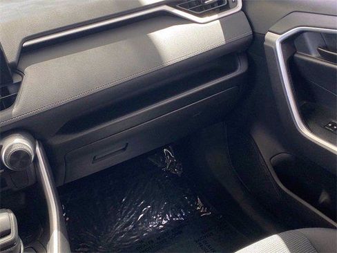 Certified 2020 Toyota RAV4 LE w/ Carpet Mat Package image 27