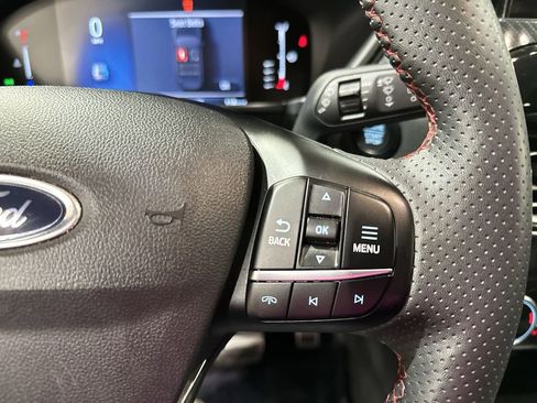 Used 2024 Ford Escape ST-Line image 30