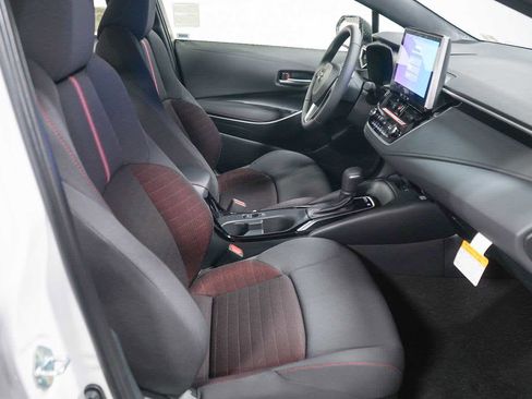 New 2025 Toyota Corolla SE image 17