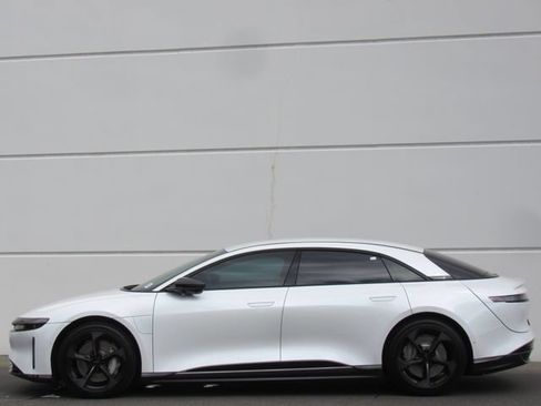 Used 2025 Lucid Air Touring AWD/4WD image 4