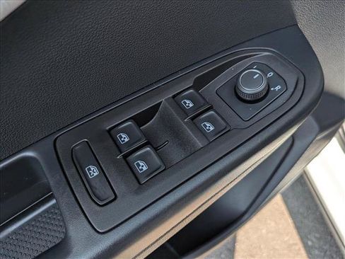 Used 2025 Volkswagen Taos S FWD image 23