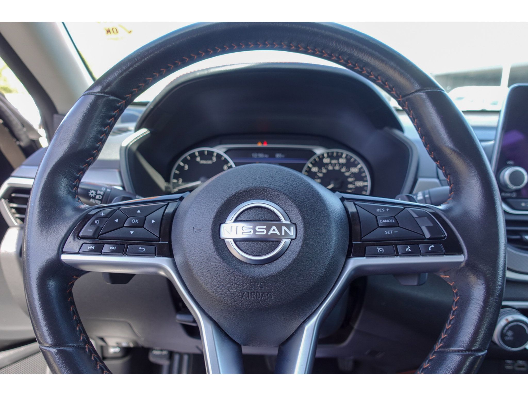 Used 2025 Nissan Altima 2.5 SR FWD image 13