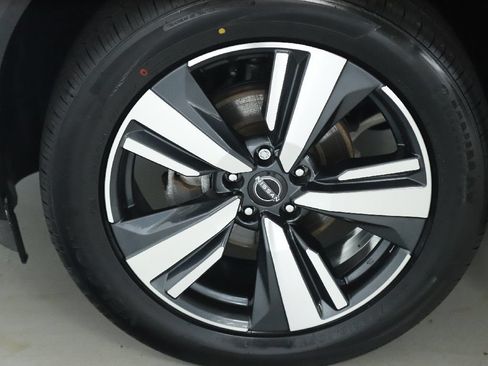Certified 2023 Nissan Rogue SL w/ SL Premium Package AWD/4WD image 38