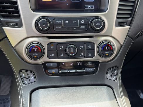 Used 2019 GMC Yukon Denali w/ Denali Ultimate Package AWD/4WD image 25