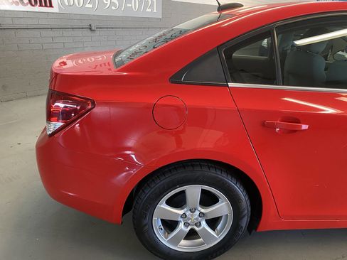 Used 2016 Chevrolet Cruze LT w/ Technology Package image 16