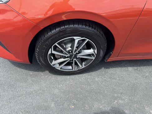 Used 2023 Kia Forte LXS w/ LXS Technology Package FWD image 10