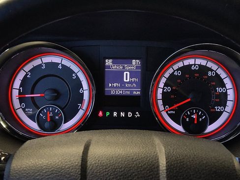 Used 2019 Dodge Grand Caravan SXT w/ Driver Convenience Group FWD image 23