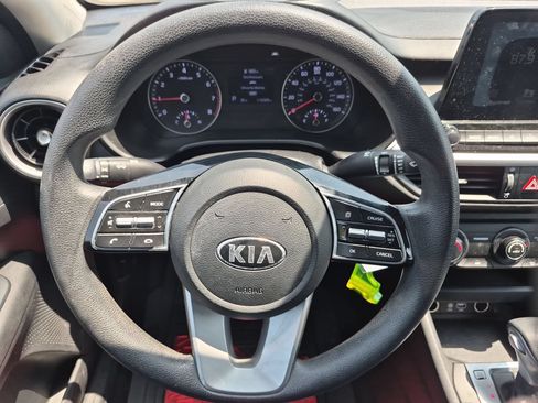 Used 2020 Kia Forte LXS FWD image 20