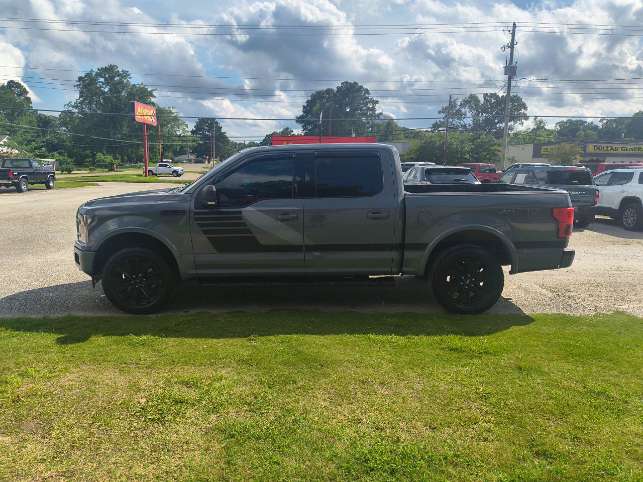 Used 2019 Ford F150 XLT w/ Equipment Group 302A Luxury AWD/4WD image 5