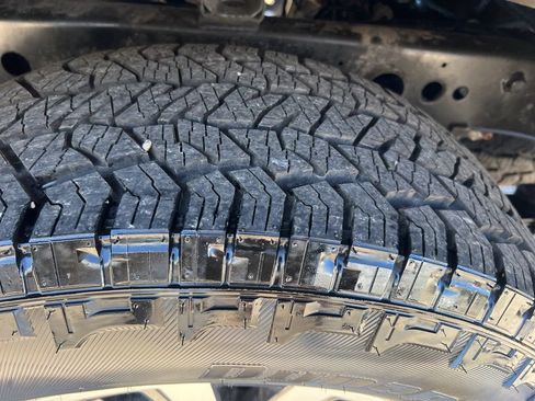 Certified 2024 Nissan Frontier PRO-4X w/ Technology Package image 40