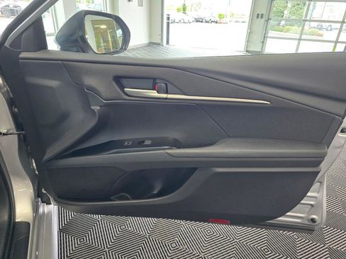 Used 2025 Toyota Camry LE FWD image 43