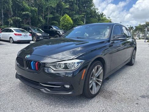 Used 2018 BMW 330i xDrive Sedan w/ Premium Package AWD/4WD image 5