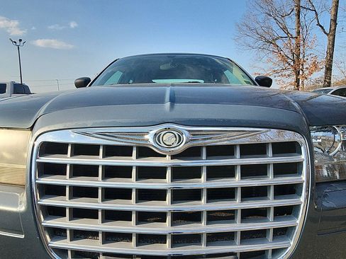 Used 2006 Chrysler 300 image 13