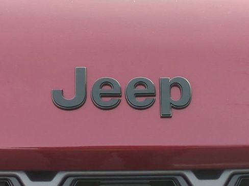 New 2026 Jeep Grand Cherokee Altitude AWD/4WD image 41
