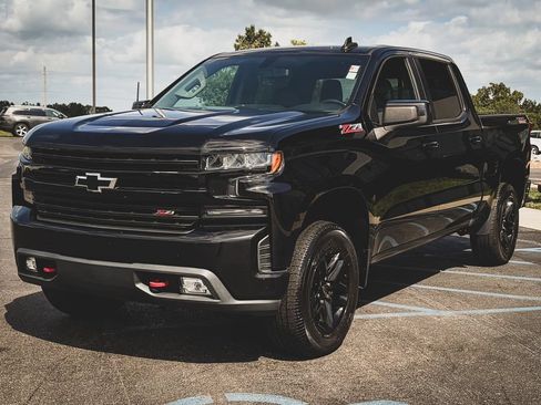 Used 2019 Chevrolet Silverado 1500 LT Trail Boss AWD/4WD image 16