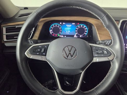 Used 2024 Volkswagen Atlas SE FWD image 15
