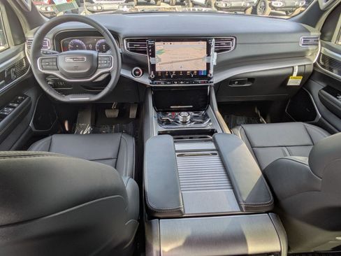 New 2026 Jeep Grand Wagoneer Limited image 23