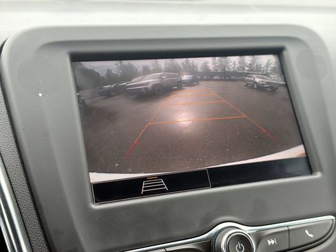 Used 2024 Chevrolet Equinox LT AWD/4WD image 17
