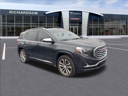 Used 2018 GMC Terrain Denali image 6