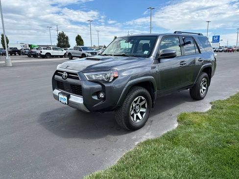 Used 2022 Toyota 4Runner TRD Off-Road AWD/4WD image 7