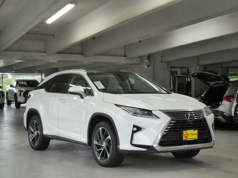Used 2016 Lexus RX 350 AWD w/ Luxury Package image 1