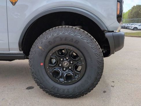 New 2026 Ford Bronco Badlands image 10