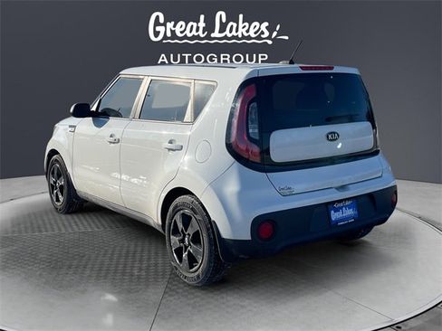 Used 2019 Kia Soul image 3