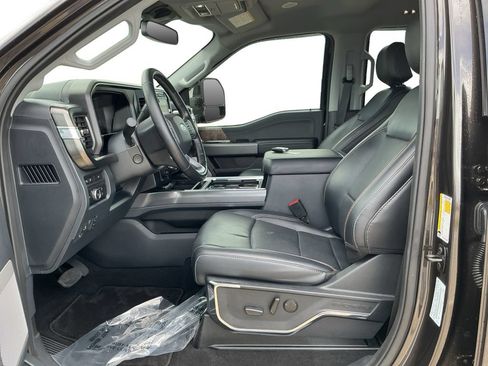 Used 2024 Ford F250 Lariat w/ Lariat Ultimate Package AWD/4WD image 23