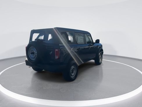 New 2025 Ford Bronco 4-Door AWD/4WD image 8