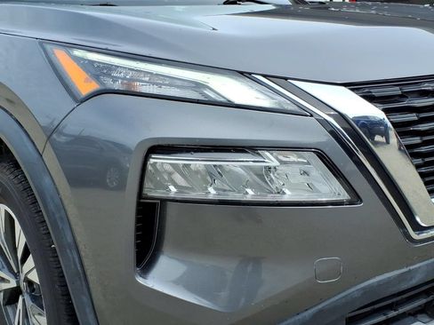 Used 2021 Nissan Rogue SV FWD image 12