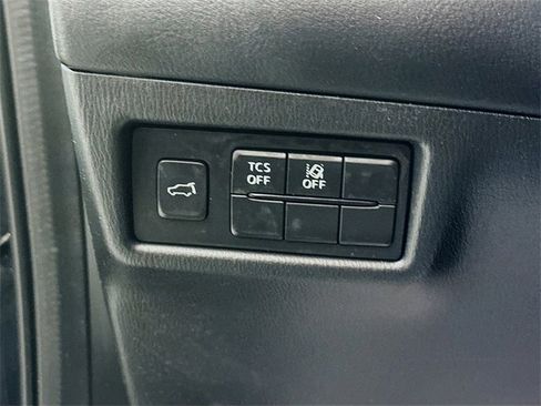 Used 2018 MAZDA CX-5 Touring w/ Preferred Equipment Package image 10