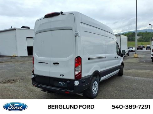 New 2026 Ford Transit 250 148 High Roof RWD image 5