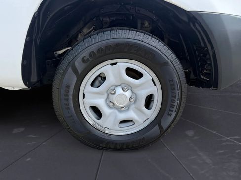 Used 2014 Toyota Tacoma 2WD Access Cab w/ Convenience Package image 29