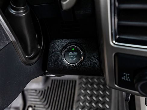 Used 2021 Ford F250 Lariat image 23