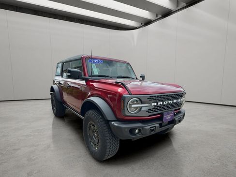 New 2025 Ford Bronco Badlands AWD/4WD image 7