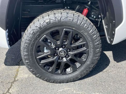 New 2026 Toyota Tundra Limited AWD/4WD image 10
