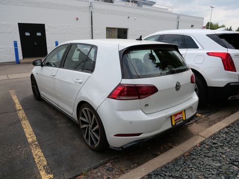 Used 2018 Volkswagen Golf R 4-Door AWD/4WD image 6