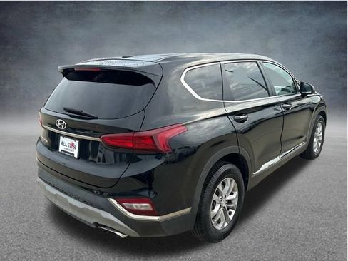 Used 2019 Hyundai Santa Fe SE FWD image 9