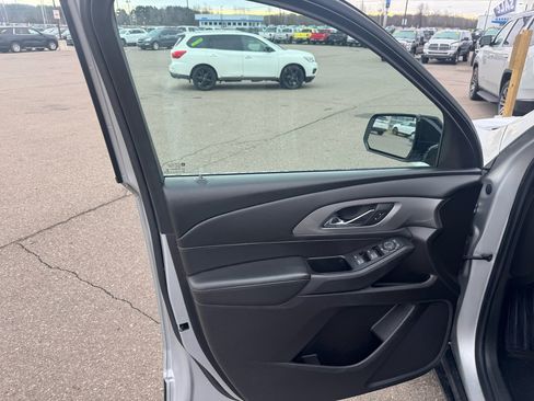 Used 2018 Chevrolet Traverse LS image 14