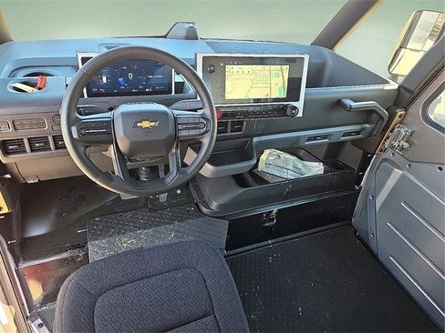 New 2025 Chevrolet Brightdrop 400 image 12