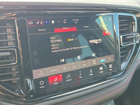 Used 2024 Dodge Durango GT image 32