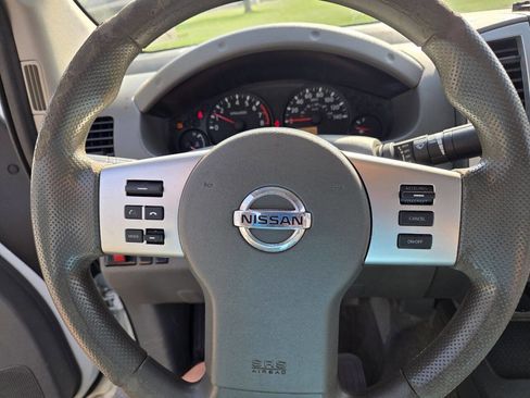 Used 2015 Nissan Frontier S image 29