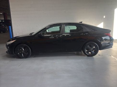 Used 2023 Hyundai Elantra SEL w/ Cargo Package image 37