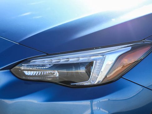 Used 2019 Subaru Crosstrek 2.0i Limited w/ Moonroof Package w/Navigation image 8