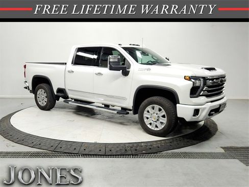 Used 2024 Chevrolet Silverado 2500 High Country w/ High Country Premium Package image 1
