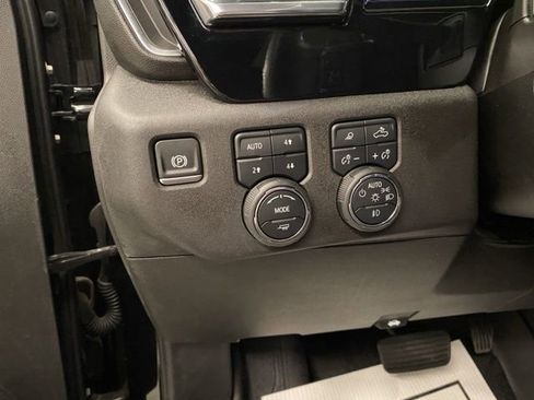 Used 2025 Chevrolet Silverado 1500 High Country w/ Midnight Edition AWD/4WD image 32