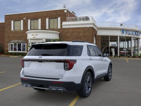 Used 2026 Ford Explorer Active w/ Active Comfort Package AWD/4WD image 8