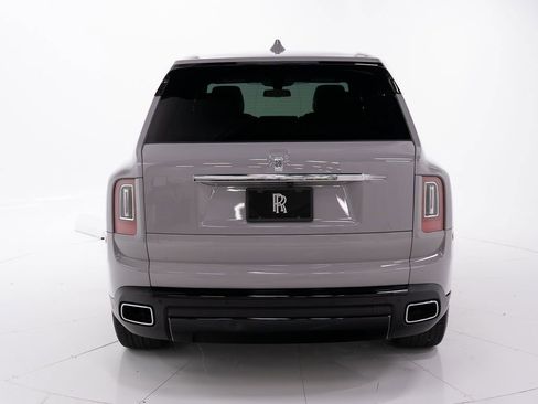 Certified 2023 Rolls-Royce Cullinan w/ Dark Exterior Package AWD/4WD image 4