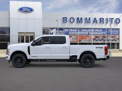 New 2026 Ford F250 Lariat w/ Black Appearance Package